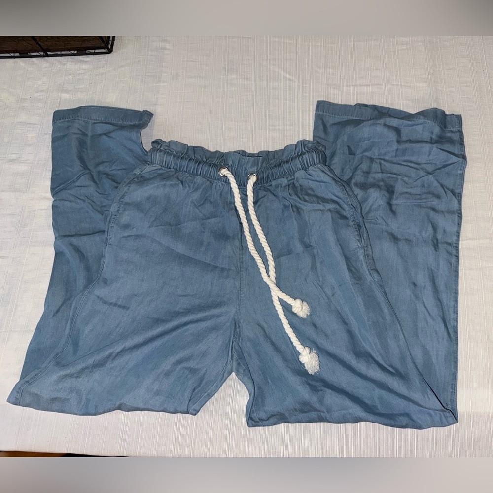Forever 21 Blue Relaxed Wide Leg Jeans